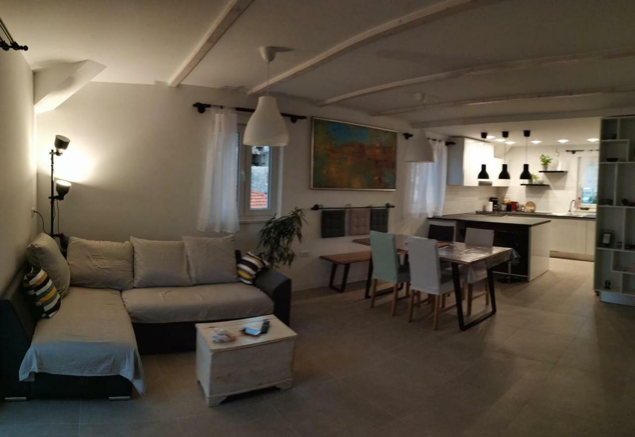 Apartments Gina Trogir Exterior photo